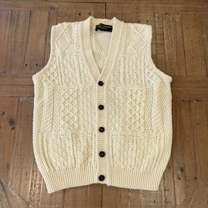 Irish Sweater Vest Women’s Large Cream Cableknit Wool Button Front